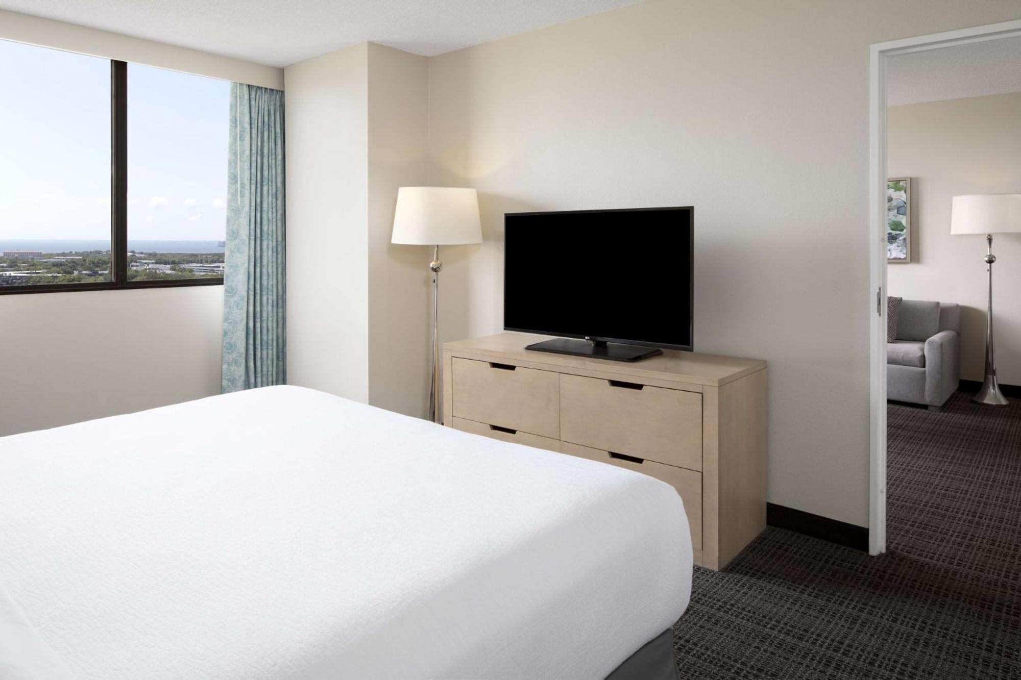 Embassy Suites By Hilton Tampa Airport Westshore Eksteriør bilde