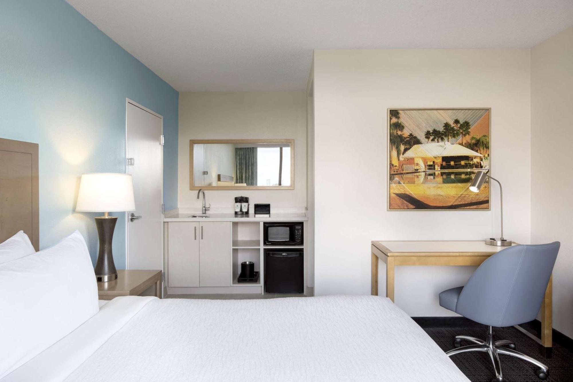Embassy Suites By Hilton Tampa Airport Westshore Eksteriør bilde