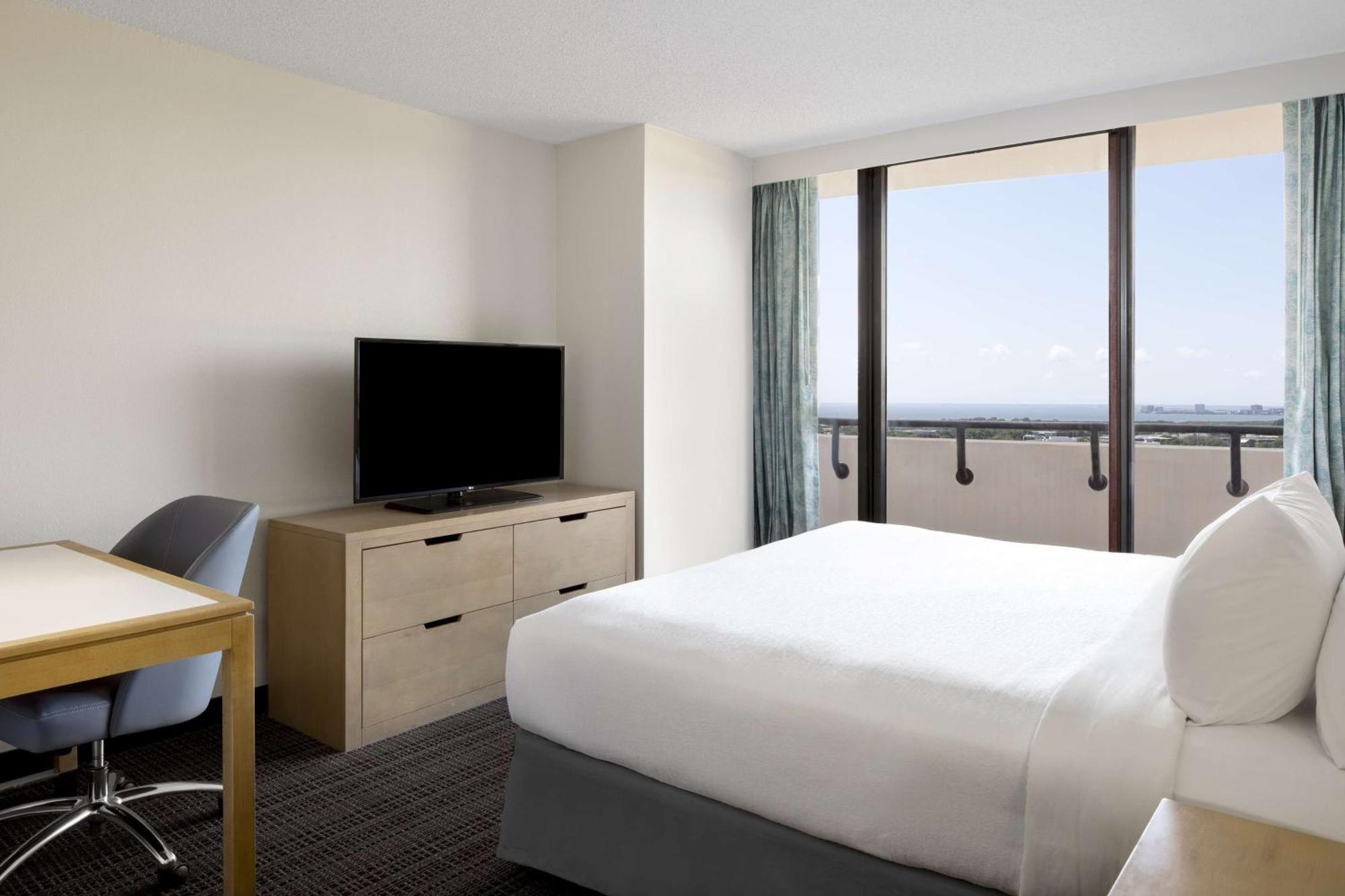 Embassy Suites By Hilton Tampa Airport Westshore Eksteriør bilde
